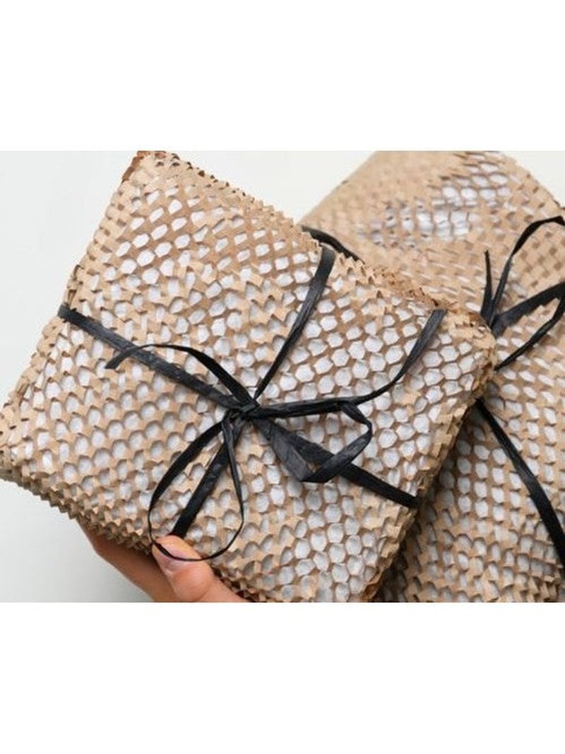 ADORN Mineral Makeup Discovery Box
