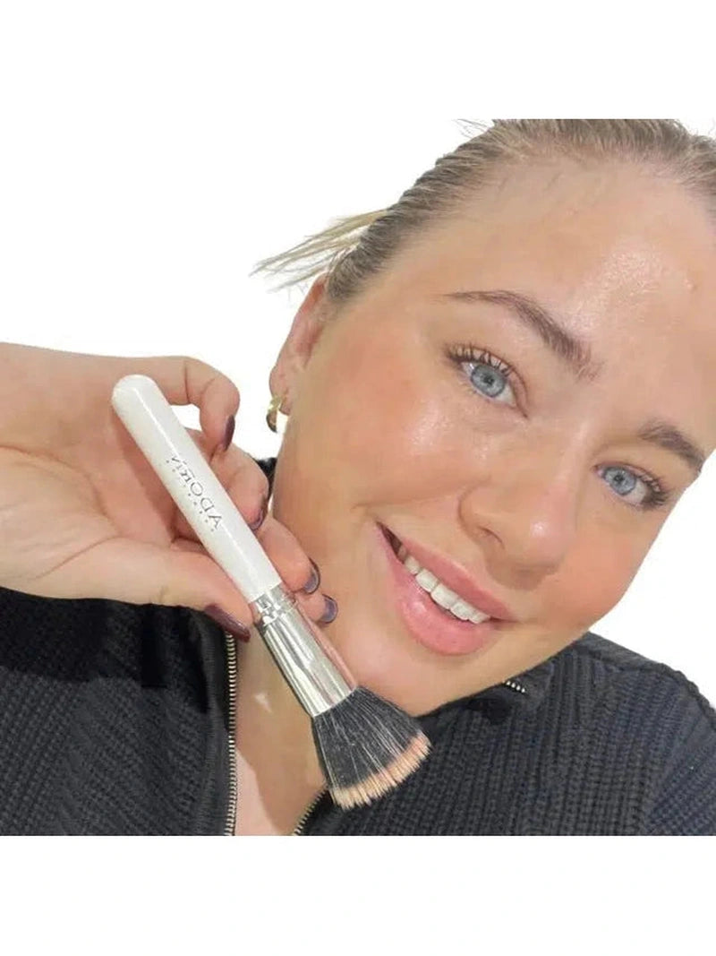 ADORN Liquid Stippling Makeup Brush